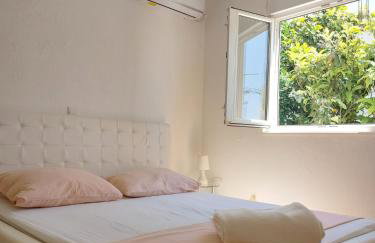 Charmy Apartments with Pool - Foto 11