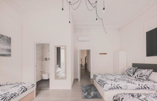 Amplio Piso de 7 habs, 4 baños sobre calle Gran Vía - Foto 37