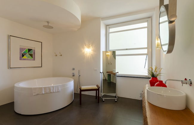 JOIVY Exclusive 3-bedroom flat near Cathedral of Genoa - Foto 67