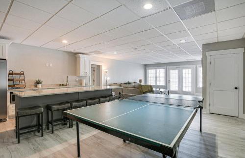 Lake Hartwell Getaway with Private Dock and Fire Pit! - Foto 23