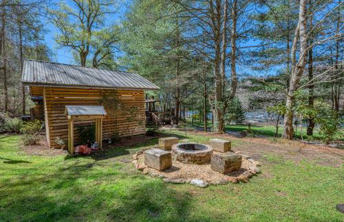 Cozy Lakefront Cabin on Lake Nantahala with Dock - Foto 20