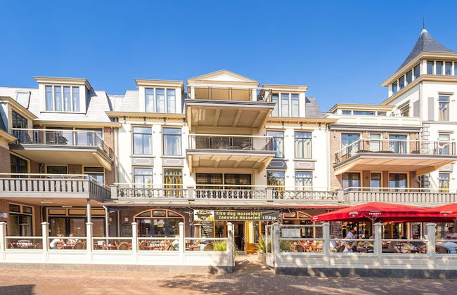 Modern Domburg Apartment - Photo 10