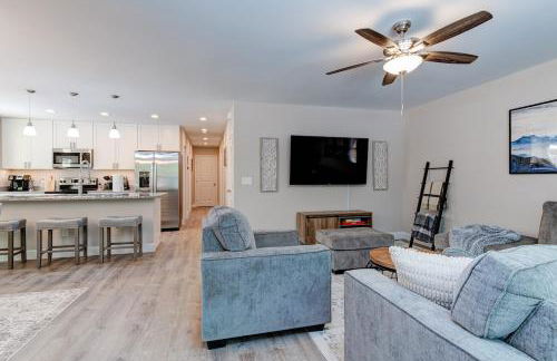 Rustic Chic Mountain Home 15 min from DT Asheville - Foto 25