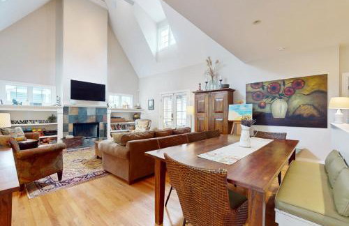 Seaglass Lakeshore Cottage - Foto 13