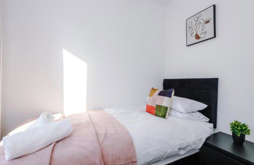 Premium 3-Bed Detached by Papermill, Deeside - Wirral - Foto 21