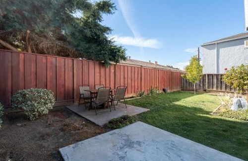 Spacious, Soaring Ceilings, Near Downtown MV, GOOG - Photo 15