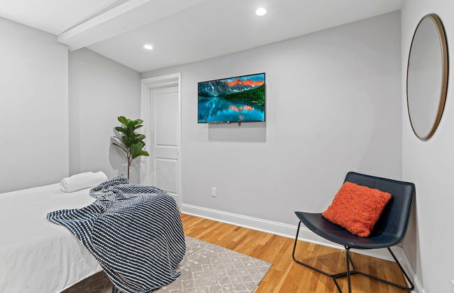 Modern & Comfy - 5* - Location Game Room - Photo 4