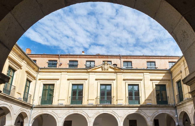 Segovia Cathedral and Tower Ticket + Episcopal Palace - Foto 3