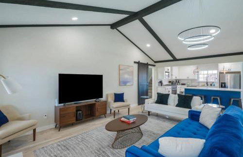 Perfect Getaway Home w Pool Jacuzzi Cinema Room - Foto 11