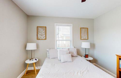 Out of the Blue - Photo 12