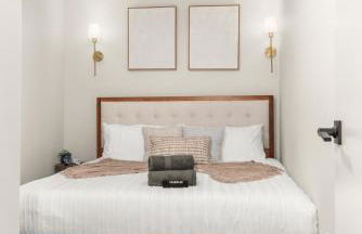 2BR in Downtown with Parking - Foto 3