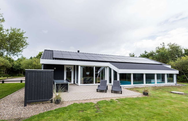 8 Person Holiday Home in Norre Nebel - Photo 1