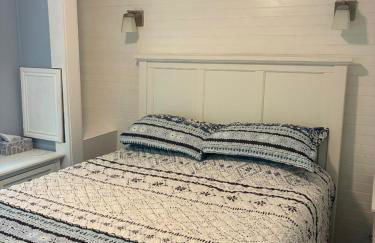 River Run Cottage Modern 2BR Waterfront Retreat in Linville Land Harbor - Foto 72