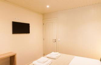 The Fox by LovelyStay - Photo 17