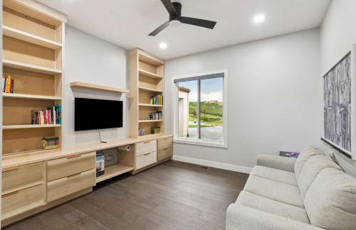 Elegant Mountain Retreat with Sweeping Views - Foto 15