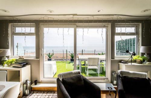 Seascape Beach House Hayling Island - Photo 4