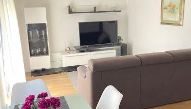 Lucky Place Apartment - Žumberačka with Free Private Parking - Foto 4