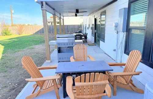 Cozy Lakeview Retreat Home - Photo 63