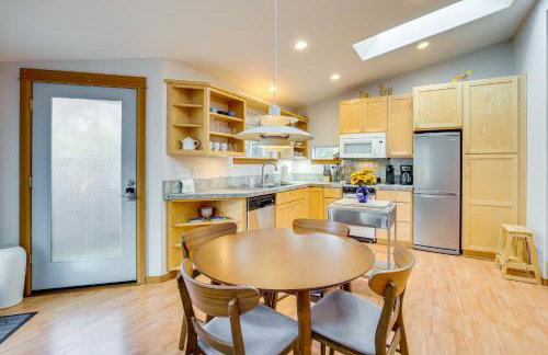 2 Mi to UO Cozy Retreat in Eugene! - Photo 7