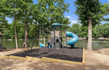 Private Dock, Pool + Hottub, Game Room, Firepit Paradise Pointe by Avantstay - Foto 123