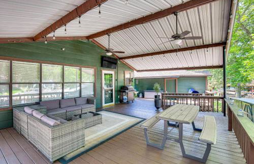 Spacious Deck Waterfront Home in Gun Barrel City! - Foto 2