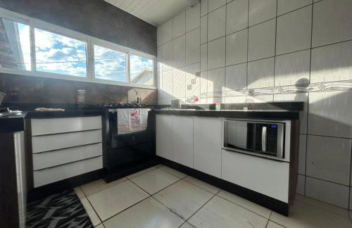 Casa com piscina próximo a BR 277 - Foto 8