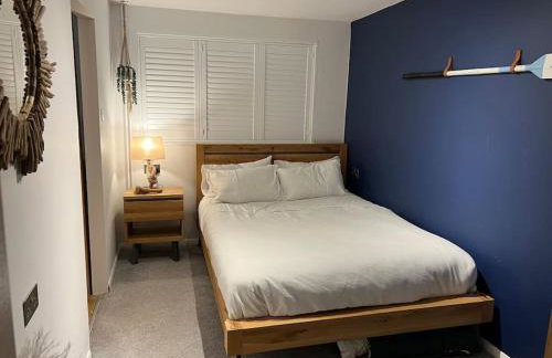 Unique one bedroom guest house with free parking - Photo 6