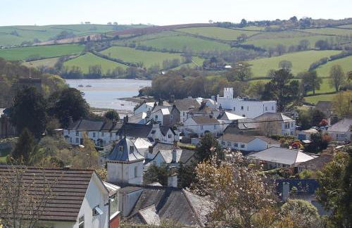 The Post House (Centre of riverside village) - Photo 16