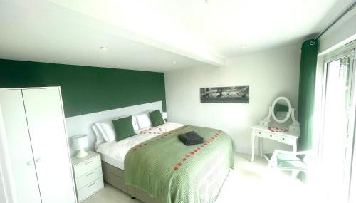 The Hideaway-Perfect Staycation - Foto 5, wardrobe