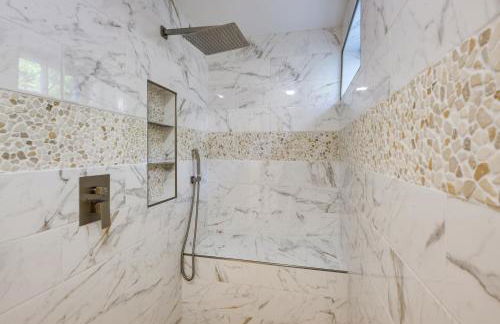 Lakefront Cabin with Panoramic Water View and Access - Foto 30