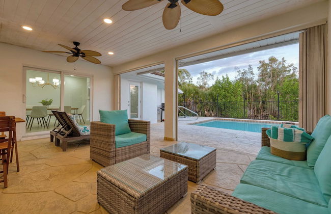 Casa Bonita by Avantstay Large Backyard, Patio, Pool + Hot Tub - Photo 2