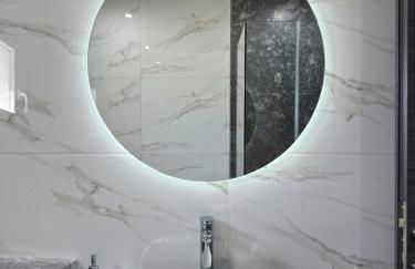 Kilada Luxury Apartment 2 - Photo 11