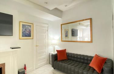 Large DUPLEX Apt 2Bdrm 1Den-Metro - Foto 19