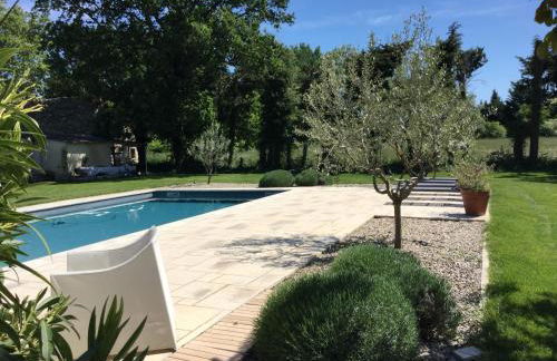 superb prestigious mas with pool in the countryside of caumont sur durance, close to avignon, sleeps 8 - Foto 50