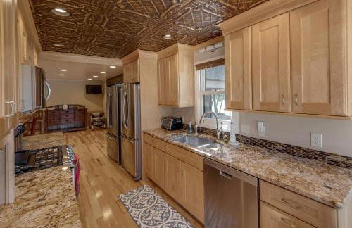 Whitefish Lake Home with Heated Indoor Pool - Foto 4