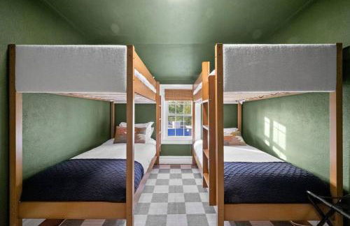 4-bedroom house in charming Oak Hill with WiFi, AC. Relax and enjoy - Foto 46