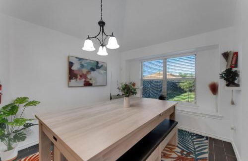 New Modern Bohemian Home Minutes from Epic Waters Indoor Park, Andretti Indoor Karting & Games, AT&T Stadium, Globe Life, Six Flags, Texas Life - Foto 6