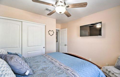 Patio and Grilling Station Family Home in Glendale - Foto 25