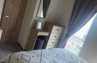 Luxury 6 Berth Caravan, Marton Mere - Photo 9