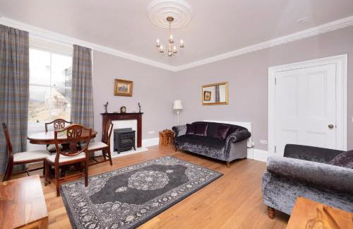 JOIVY Charming 2-Bed Flat Near Edinburgh Castle - Foto 20
