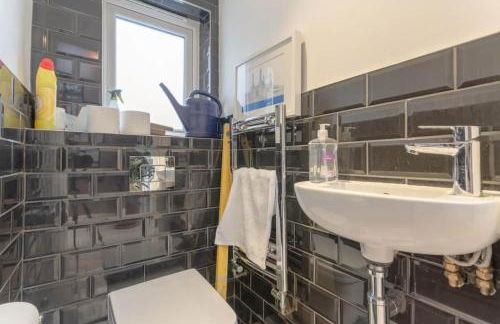 Stylish 2 Bedroom Apartment in London - Foto 35