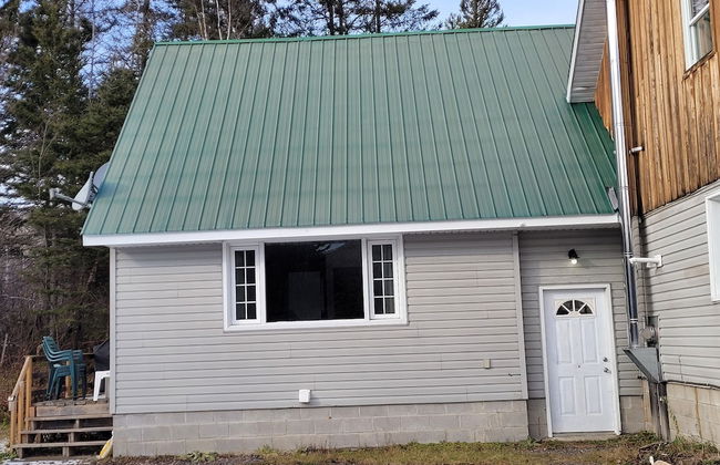 Stunning 2-bed House - Photo 1