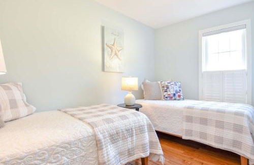 15526 - Luxurious Waterfront Home with Incredible Entertainment Space Secluded on Pleasant Bay - Foto 33