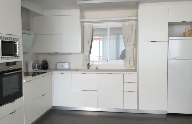 Calafell Beach - Photo 9