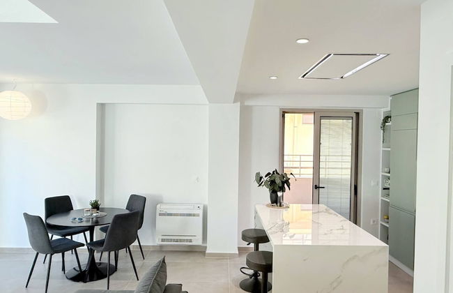 Azure Loft - 3min Walk to Beach, 10min to Old Town - Foto 13