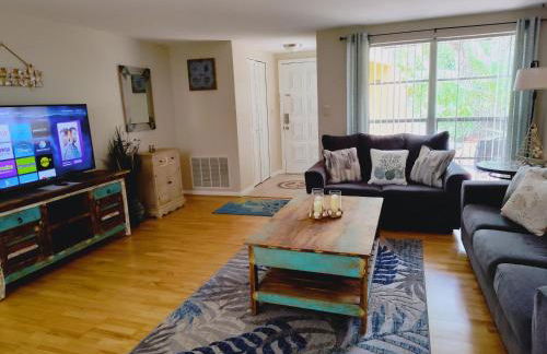 Comfortable Stay- Fully Stocked Home & Coffee Bar- All Essentials Provided - Photo 13