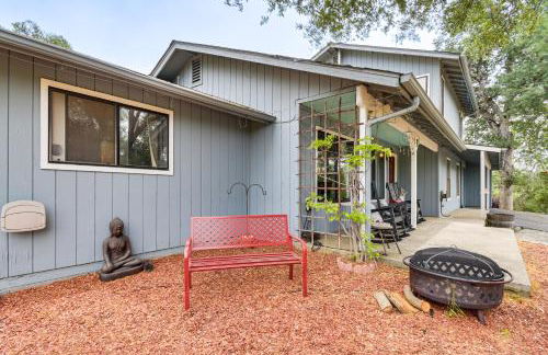 Yosemite Wellbeing Retreat on 5 Acres with Mtn Views - Photo 2