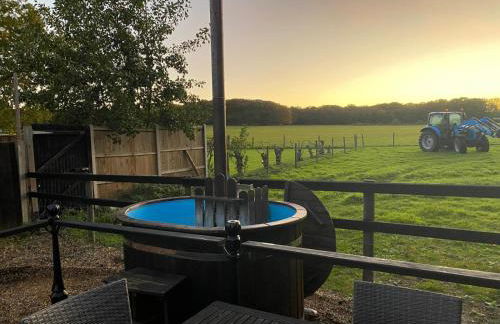 Brook Farm Cottage with Hot Tub - Parking for 2 cars - Foto 22