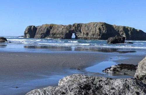 Coastal Charm: SW Oregon home on 2+ quiet acres - Foto 10