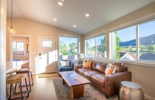 Golden Cottage Near Red Rocks and School of Mines! - Photo 1